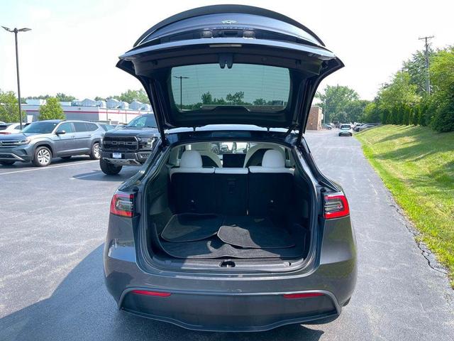 Photo of 2021 Midnight Silver Metallic Tesla Model Y