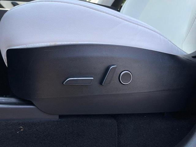 Photo of 2021 Midnight Silver Metallic Tesla Model Y