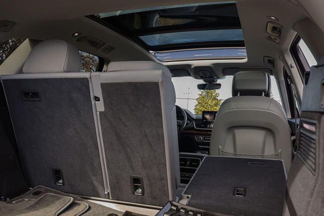 Photo of 2018 Utopia Blue Metallic Audi Q5