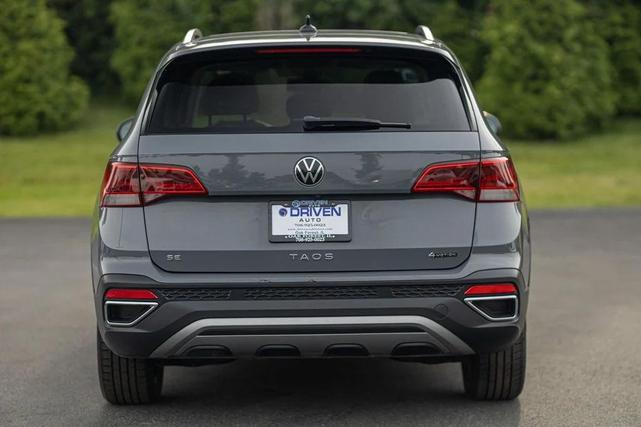 Photo of 2022 Pure Gray Volkswagen Taos