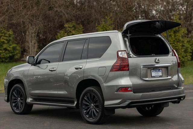 Photo of 2022 Atomic Silver Lexus GX 460