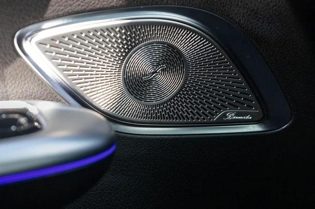 Photo of 2023 Obsidian Black Metallic Mercedes-Benz EQE 350
