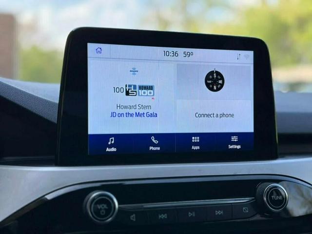 Photo of 2021 Carbonized Gray Metallic Ford Escape