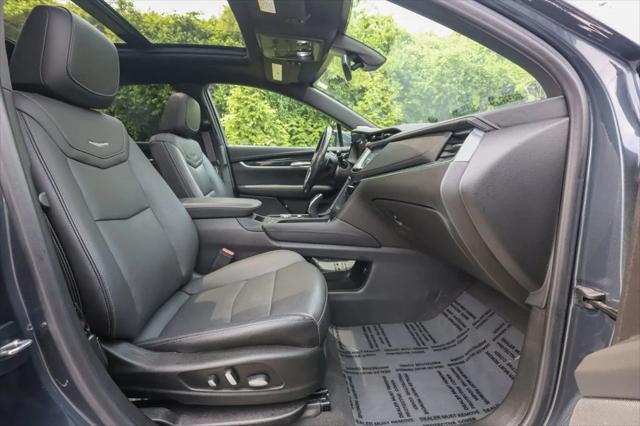 Photo of 2021 Shadow Metallic Cadillac XT5