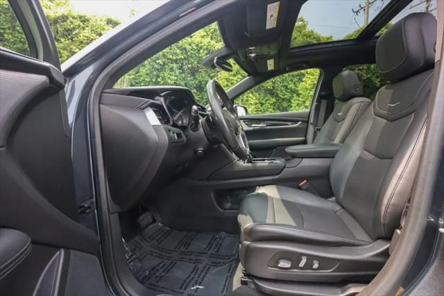 Photo of 2021 Shadow Metallic Cadillac XT5
