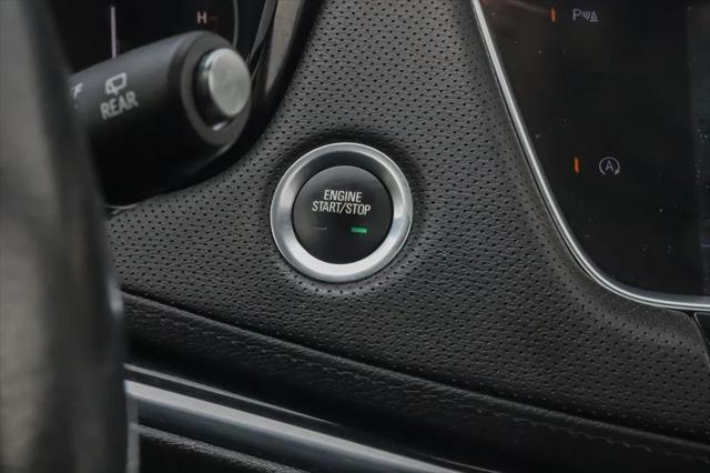 Photo of 2021 Shadow Metallic Cadillac XT5