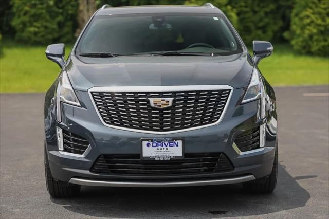 Photo of 2021 Shadow Metallic Cadillac XT5