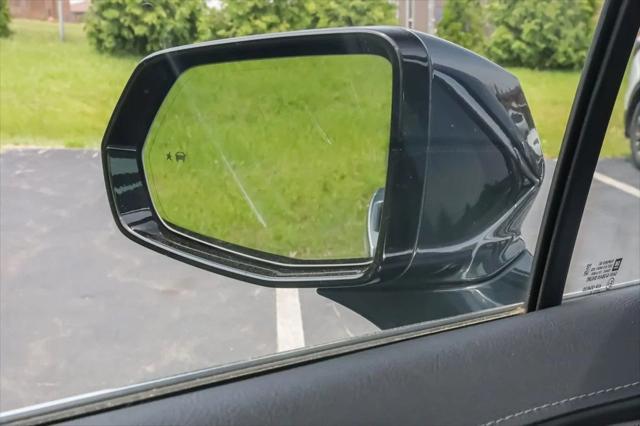 Photo of 2021 Shadow Metallic Cadillac XT5
