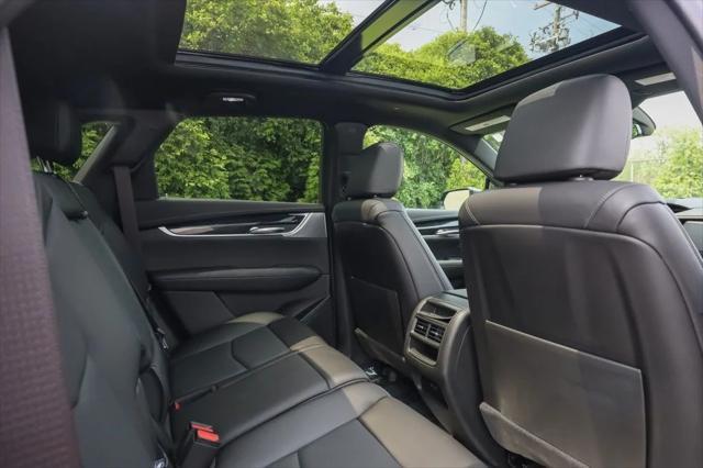 Photo of 2021 Shadow Metallic Cadillac XT5