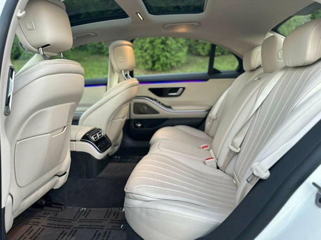 Photo of 2022 designo Diamond White Mercedes-Benz S-Class