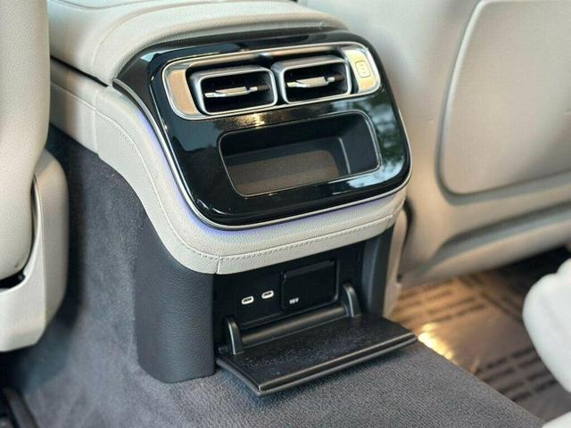 Photo of 2022 designo Diamond White Mercedes-Benz S-Class