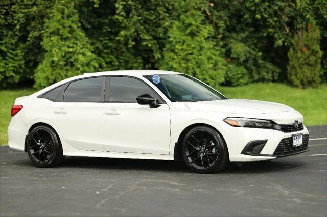 Photo of 2022 Platinum White Pearl Honda Civic