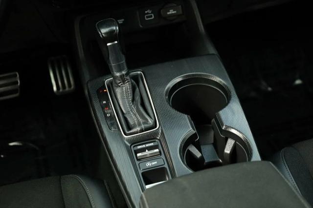 Photo of 2022 Platinum White Pearl Honda Civic