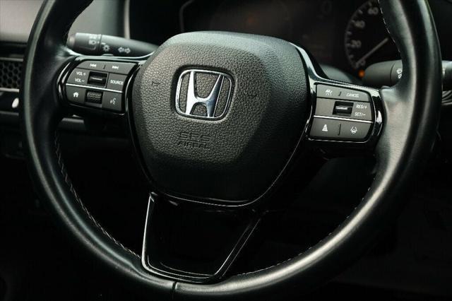 Photo of 2022 Platinum White Pearl Honda Civic