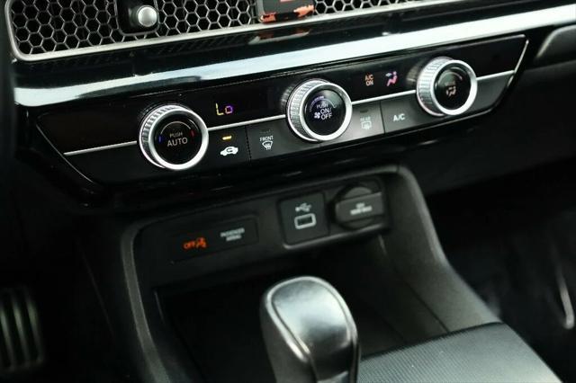 Photo of 2022 Platinum White Pearl Honda Civic