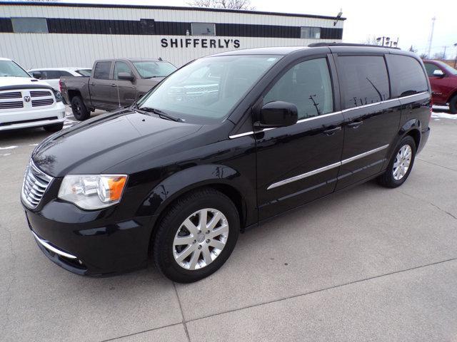 2016 Chrysler Town & Country