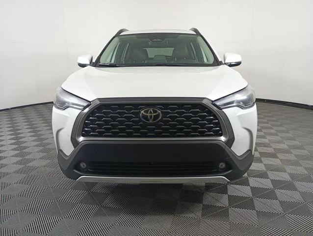 Photo of 2023 White Toyota Corolla Cross
