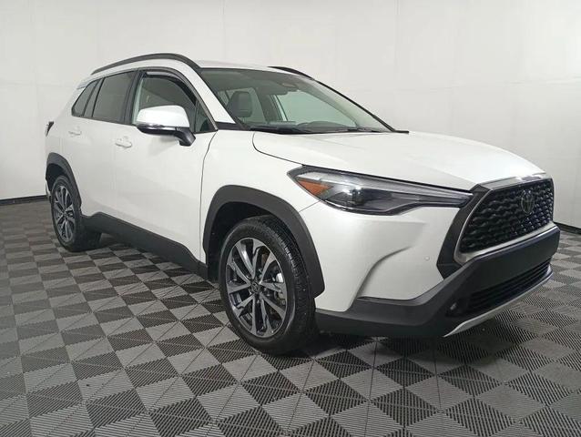 Photo of 2023 White Toyota Corolla Cross