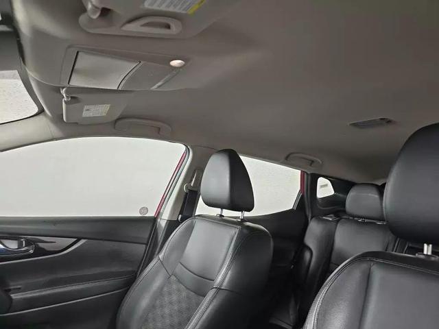 Photo of 2022 Scarlet Ember Pearl Metallic Nissan Rogue Sport