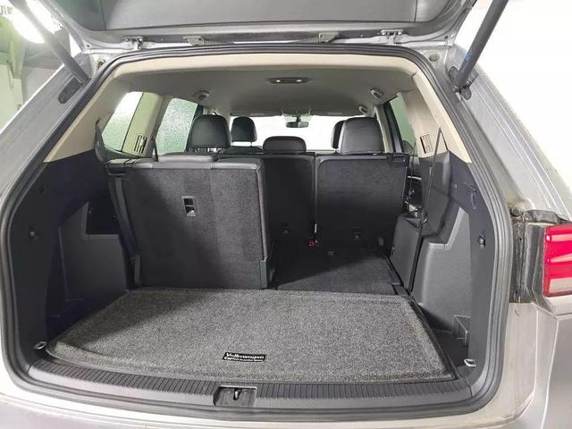 Photo of 2021 Pyrite Silver Metallic Volkswagen Atlas