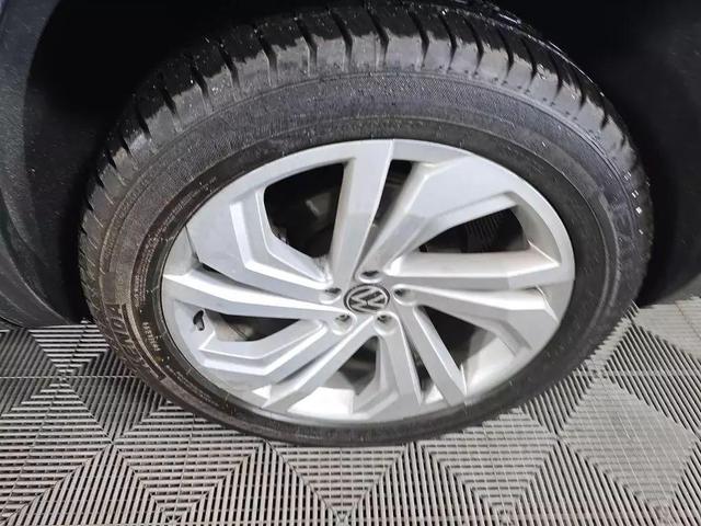 Photo of 2021 Pyrite Silver Metallic Volkswagen Atlas