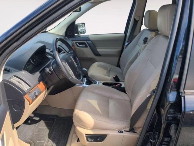 Photo of 2009 Santorini Black Land Rover LR2