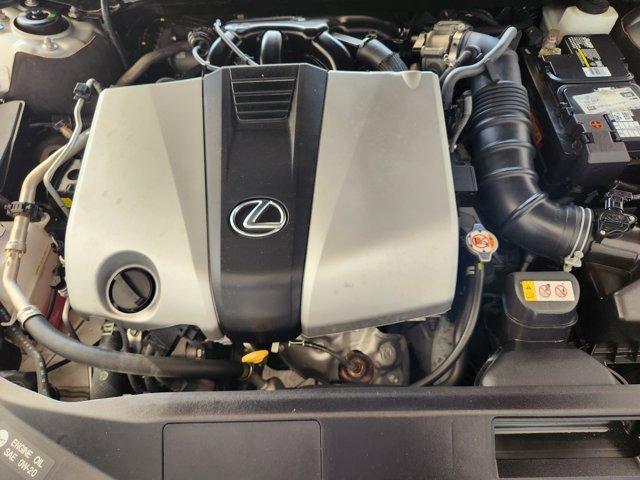 Photo of 2019 Silver Lining Metallic Lexus ES 350