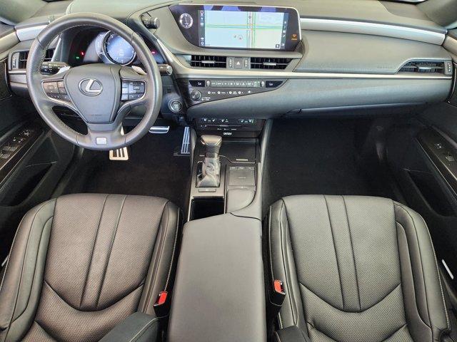 Photo of 2019 Silver Lining Metallic Lexus ES 350