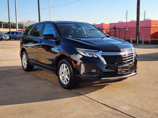 Photo of 2024 Mosaic Black Metallic Chevrolet Equinox