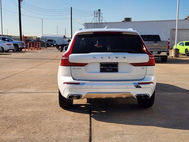 Photo of 2021 White Volvo XC60