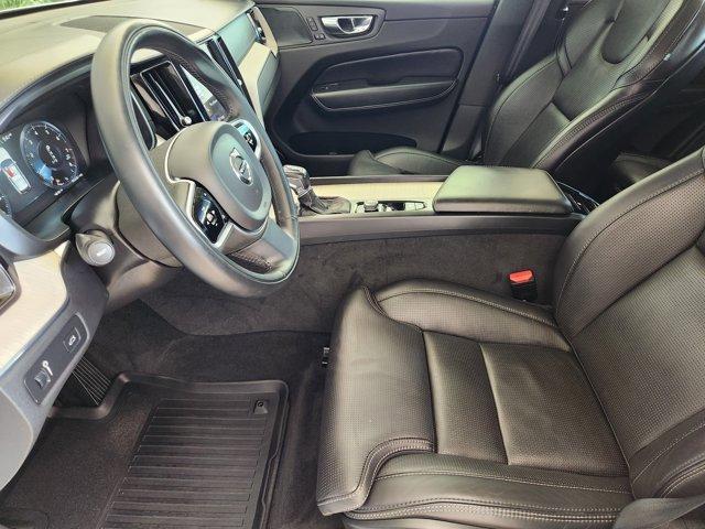 Photo of 2021 White Volvo XC60