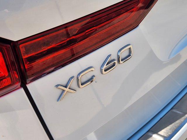 Photo of 2021 White Volvo XC60