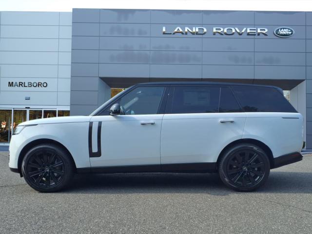 Photo of 2025 Fuji White Land Rover Range Rover