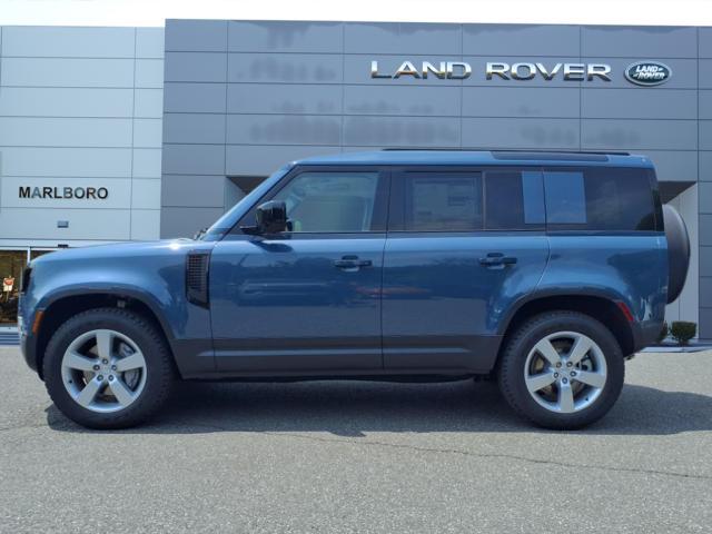 Photo of 2025 Tasman Blue Metallic Land Rover Defender
