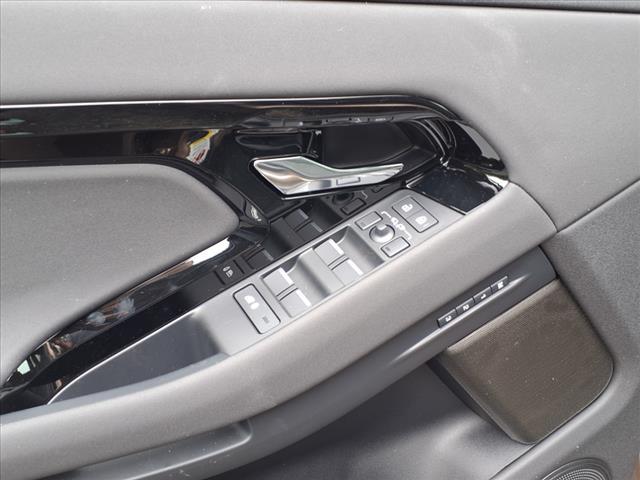 Photo of 2026 Corinthian Bron Land Rover Range Rover Evoque