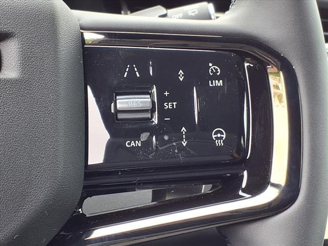Photo of 2026 Corinthian Bron Land Rover Range Rover Evoque