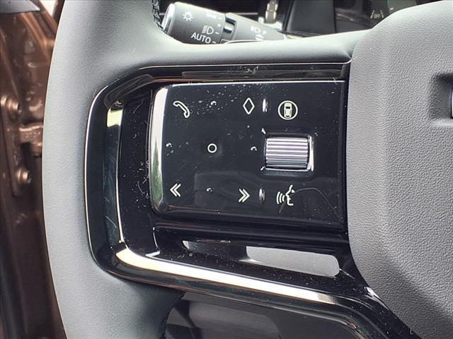 Photo of 2026 Corinthian Bron Land Rover Range Rover Evoque