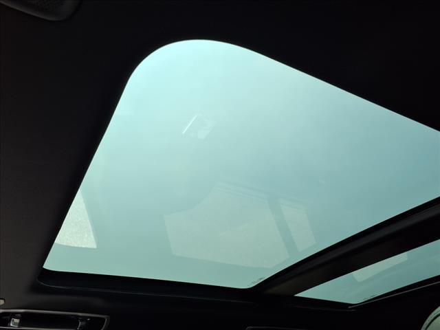 Photo of 2025 Santorini Black Land Rover Range Rover