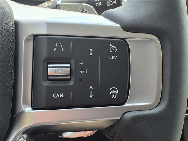 Photo of 2025 Fuji White Land Rover Discovery