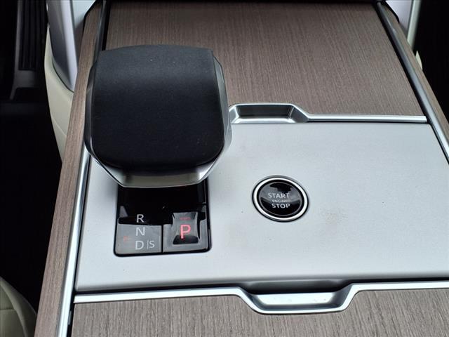Photo of 2025 Green Land Rover Range Rover