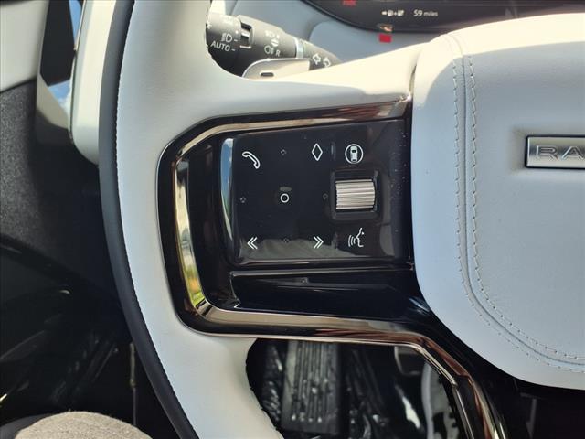 Photo of 2025 Fuji White 1aa Land Rover Range Rover Sport