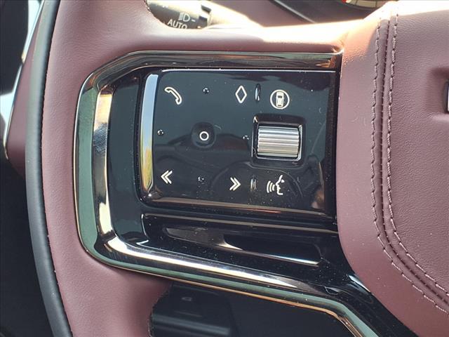 Photo of 2025 Fuji White 1aa Land Rover Range Rover Sport