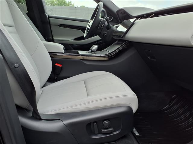 Photo of 2026 Santorini Black Metallic Land Rover Range Rover Evoque