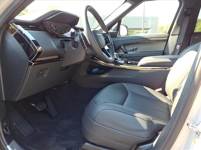 Photo of 2025 Gray Land Rover Range Rover Sport