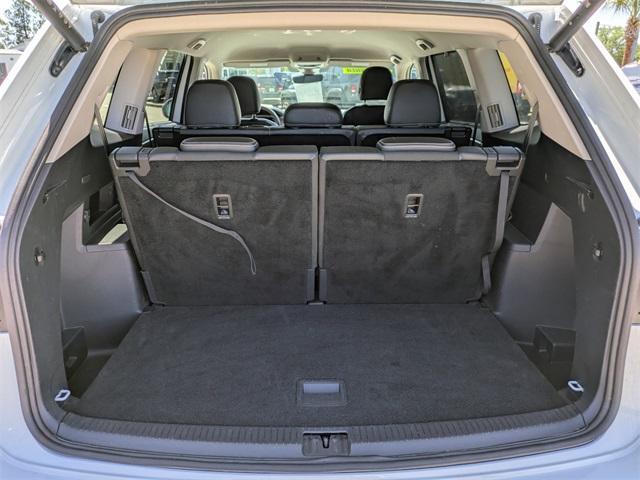 Photo of 2024 Pure White Volkswagen Atlas