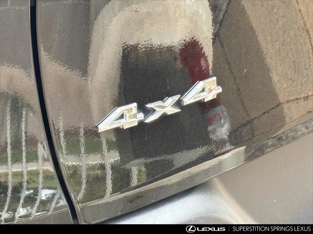 Photo of 2017 Diamond Black Crystal Pearlcoat Jeep Cherokee