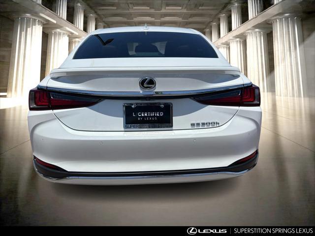 Photo of 2025 Eminent White Pearl Lexus ES 300h