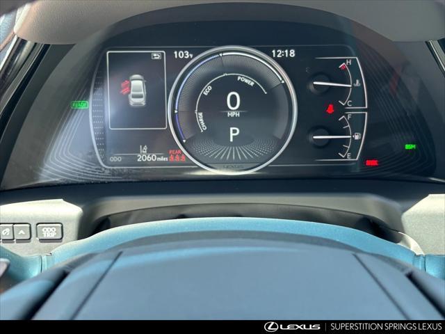 Photo of 2025 Eminent White Pearl Lexus ES 300h