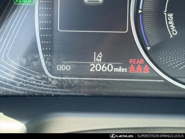 Photo of 2025 Eminent White Pearl Lexus ES 300h