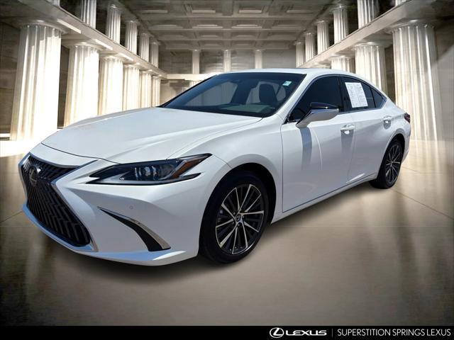 Photo of 2025 Eminent White Pearl Lexus ES 300h